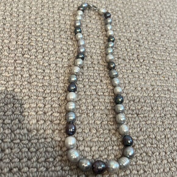 Multicolored pearl necklace - Picture 9 of 10